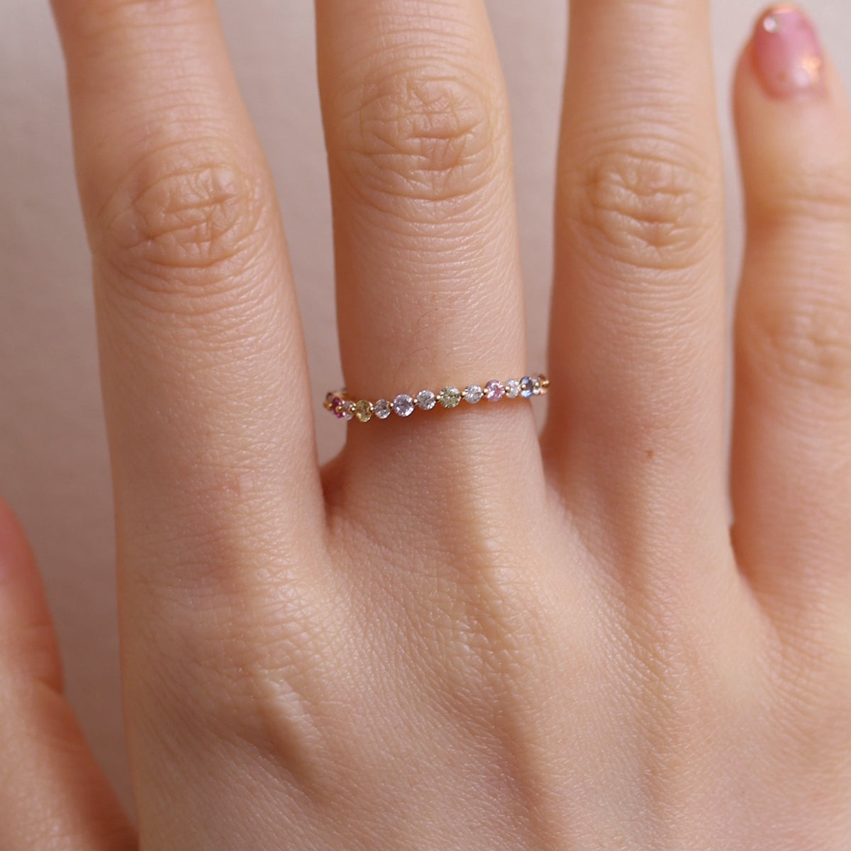 Colourful band ring